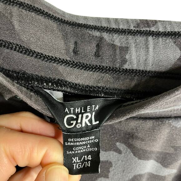Athleta Girl Warm Up Jogger 14 Black Gray Camo Drawstring Sweatpants Zip Pocket - Picture 2 of 10